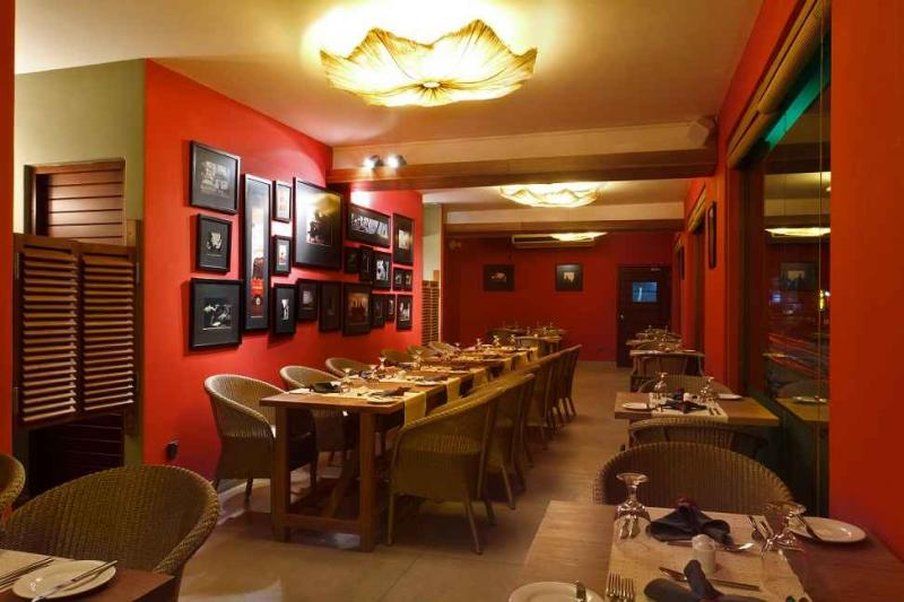Court & Hotel 4*