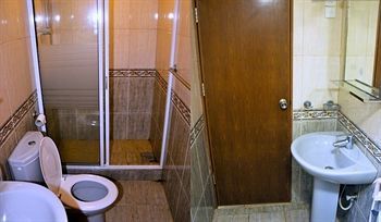 Hotel Palmyrah Residencies *