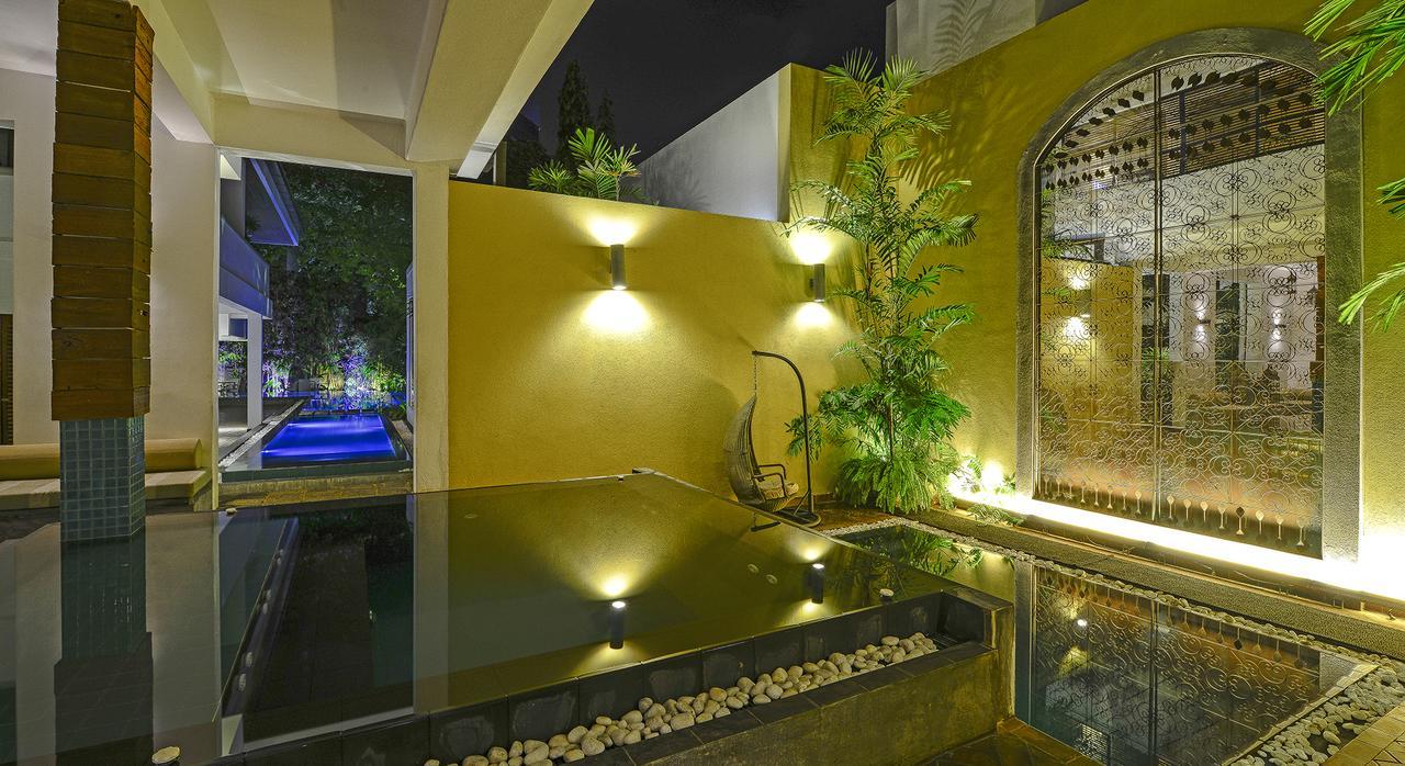 Hotel Court & 4*