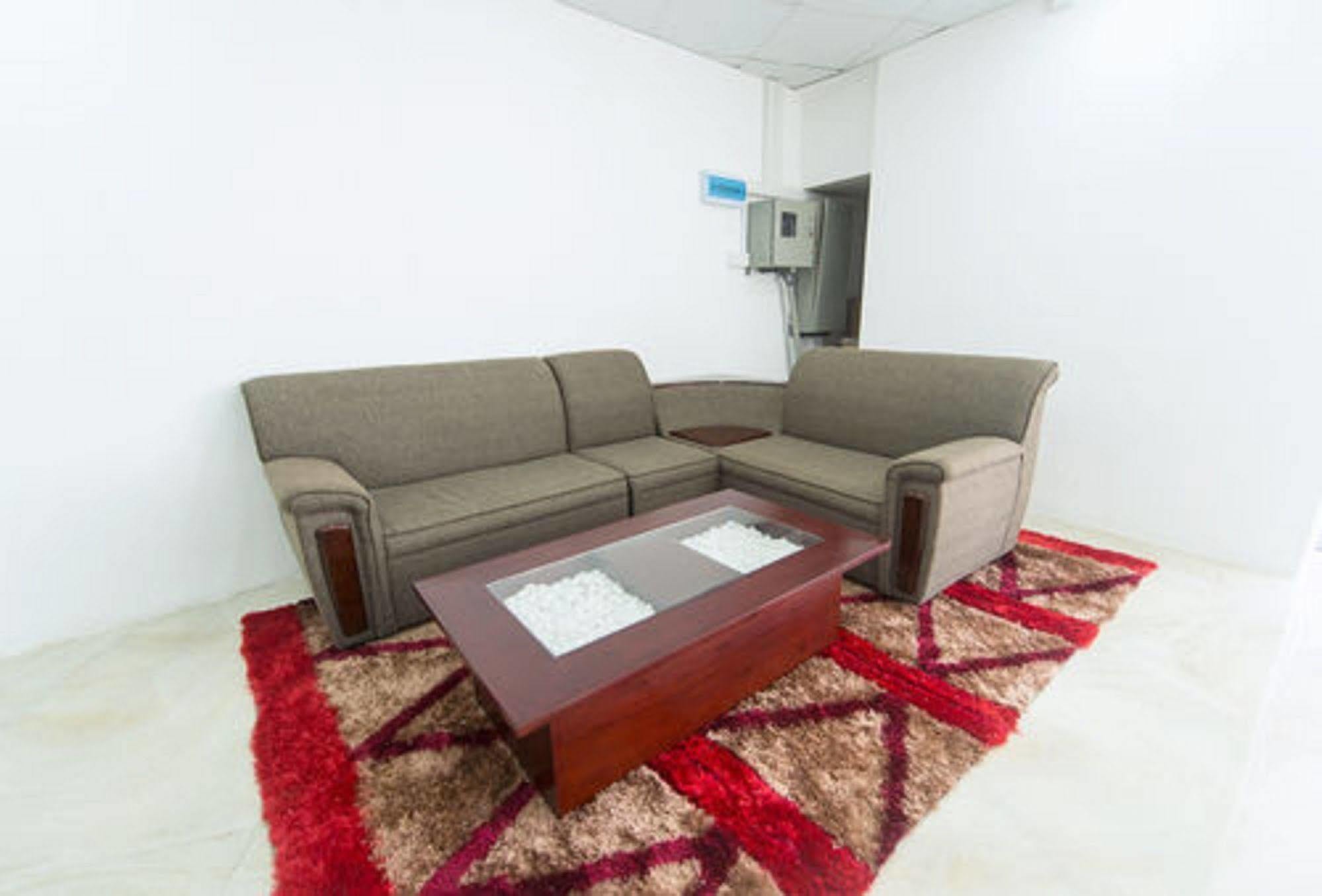Metro Bed & Breakfast 3*