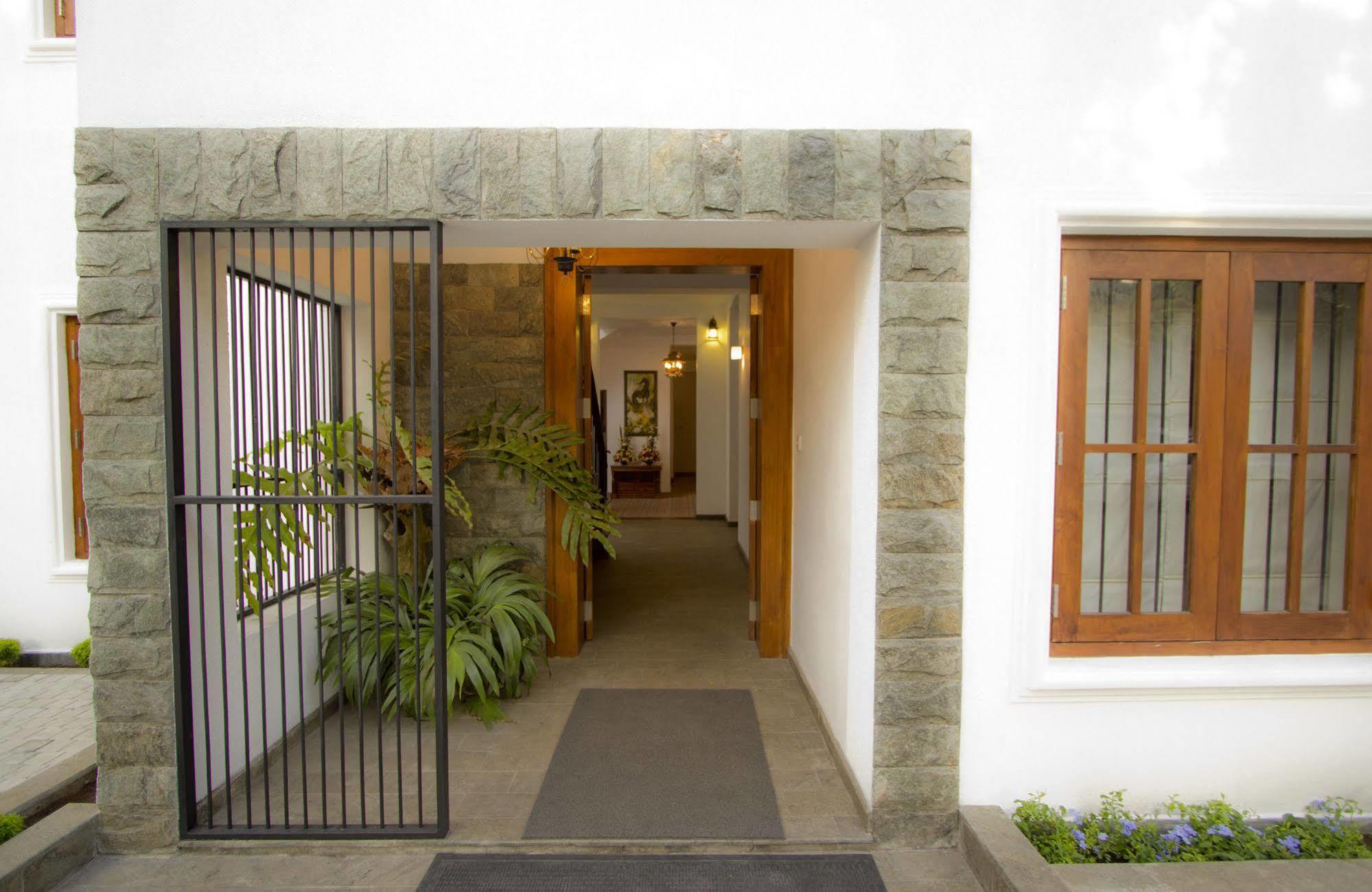 Ellen's Place Hotel Colombo