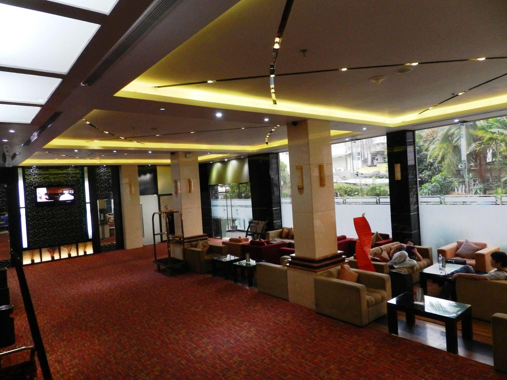 Pearl Grand Hotel Colombo