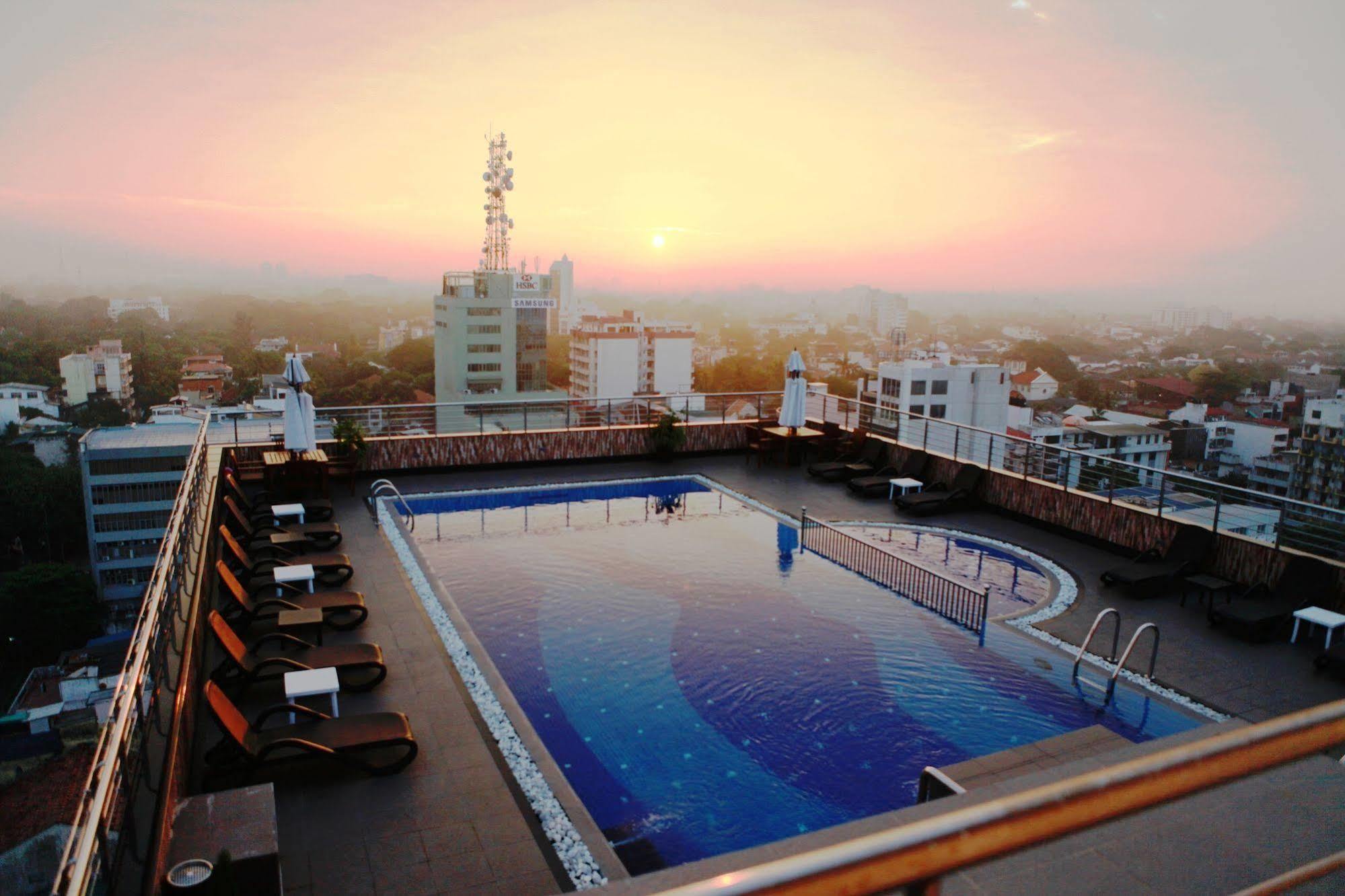 Pearl Grand Hotel