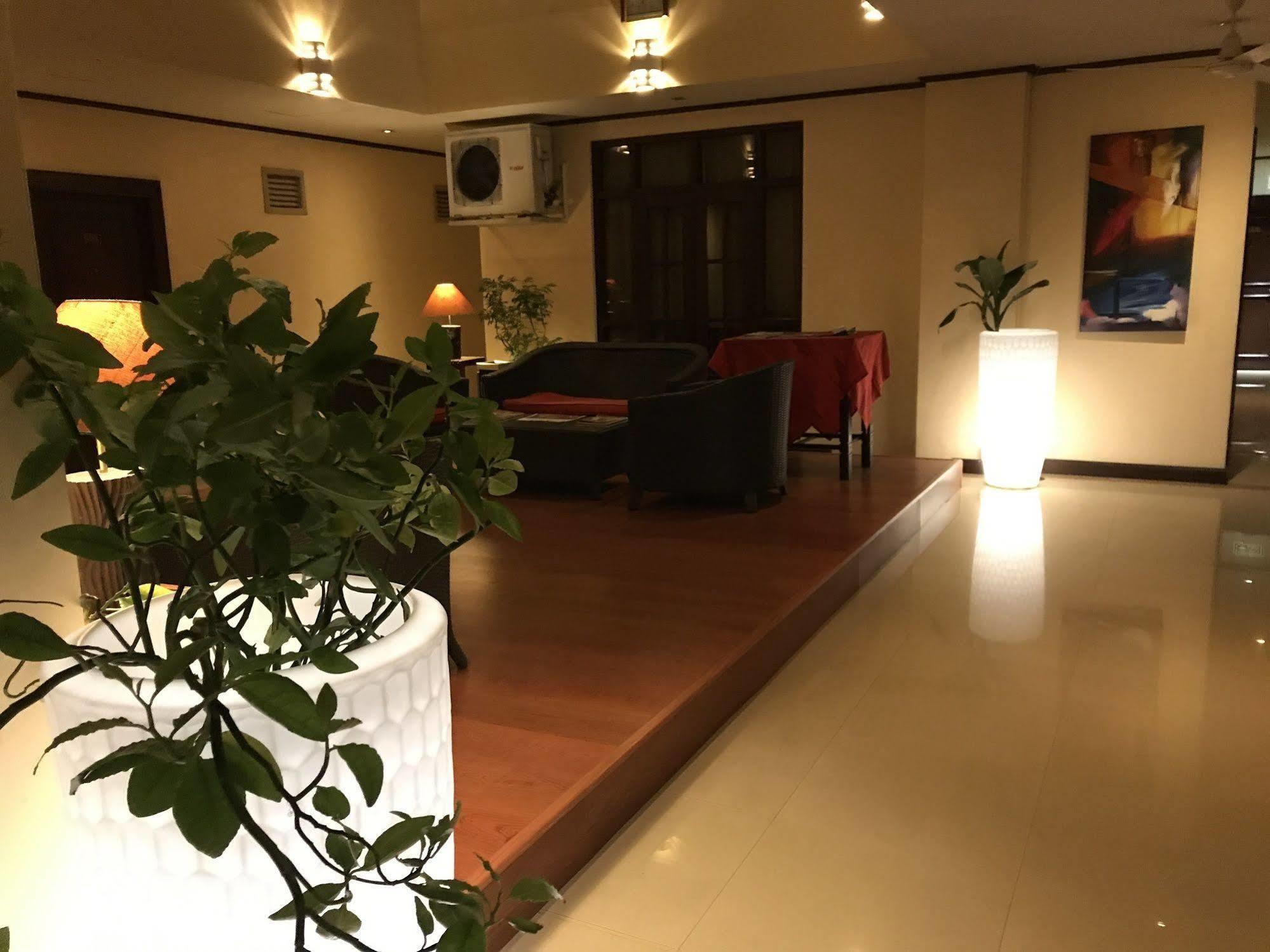 Colombo City Hotels 3*