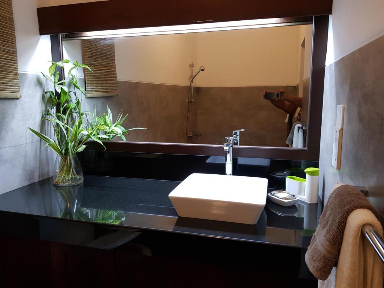 Bed & Breakfast 44 Elibank Road Colombo