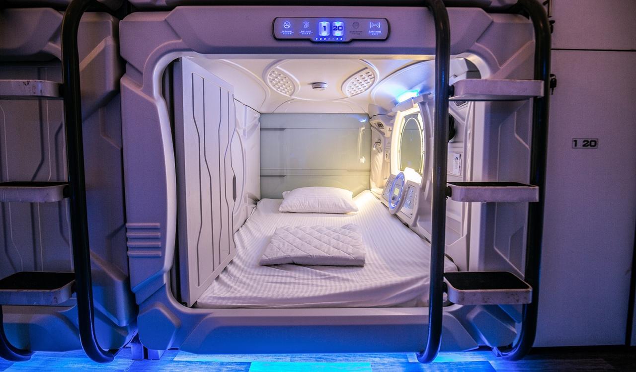 The Capsule Capsule hotel 2*