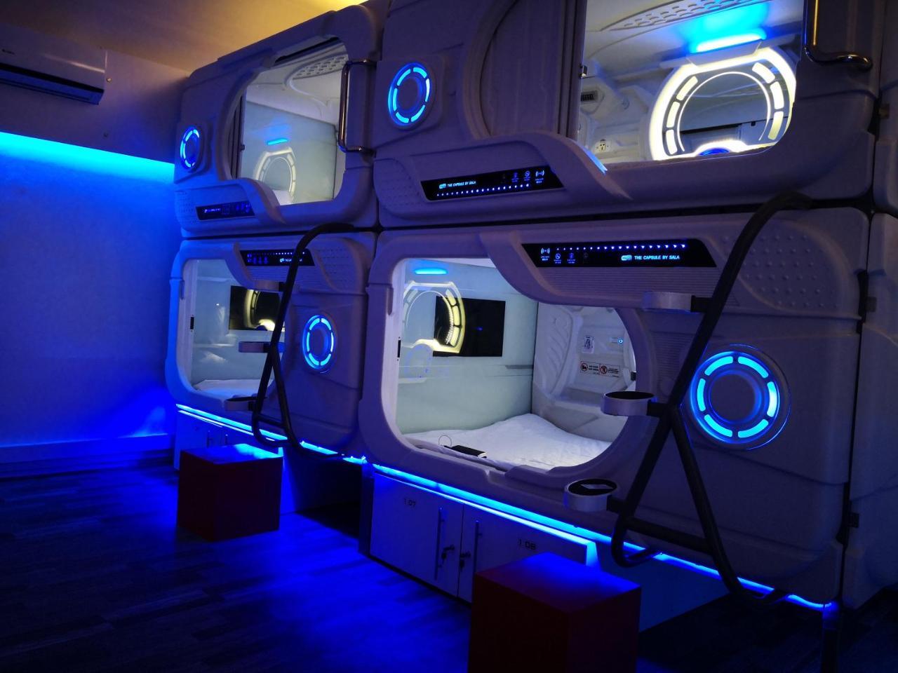 The Capsule Capsule hotel Colombo