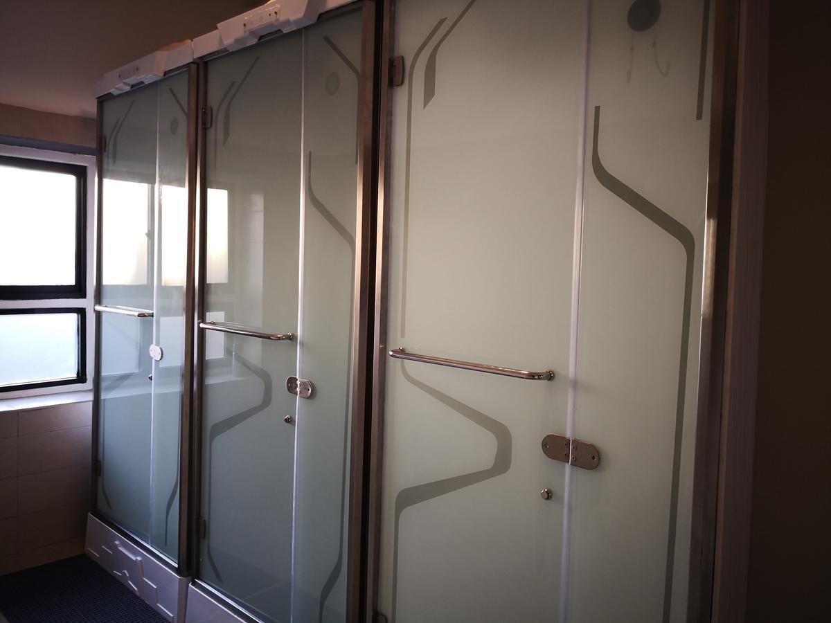 The Capsule Capsule hotel 2*