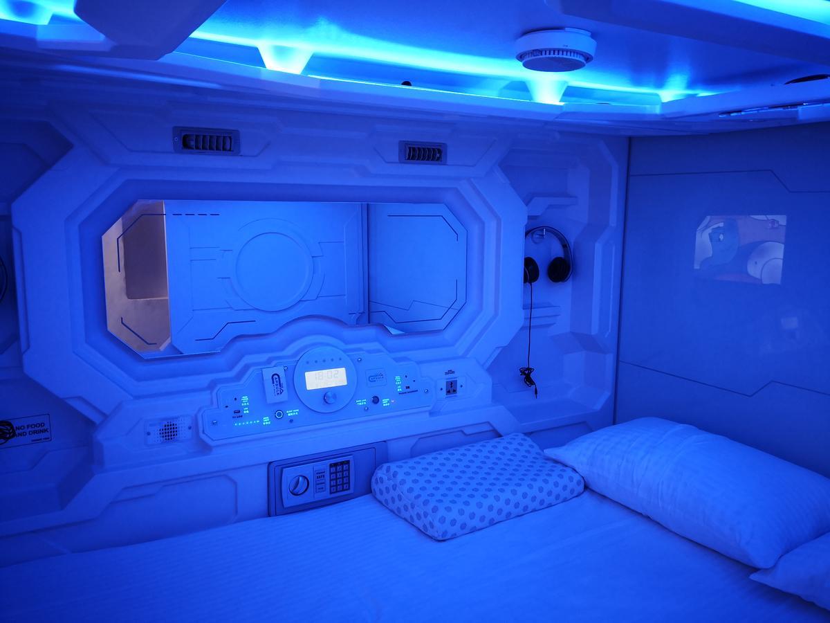 Capsule hotel The Capsule
