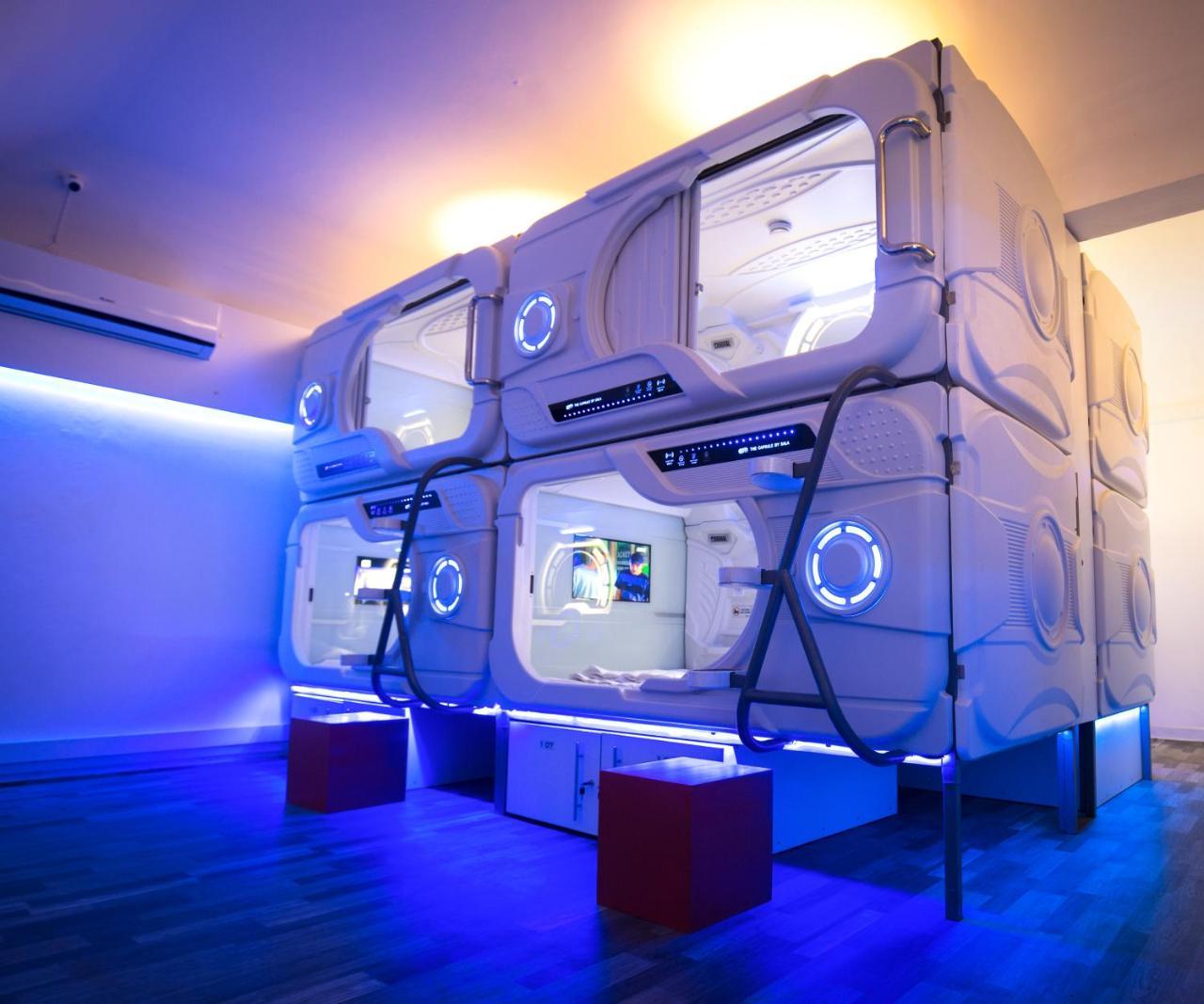 The Capsule Capsule hotel Colombo