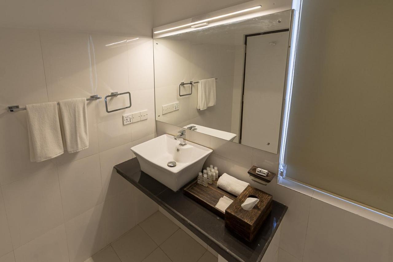 Hotel Pearl Royal Hotel, 5*