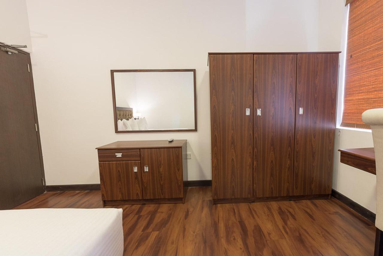 Pearl Royal Hotel, 5* Colombo