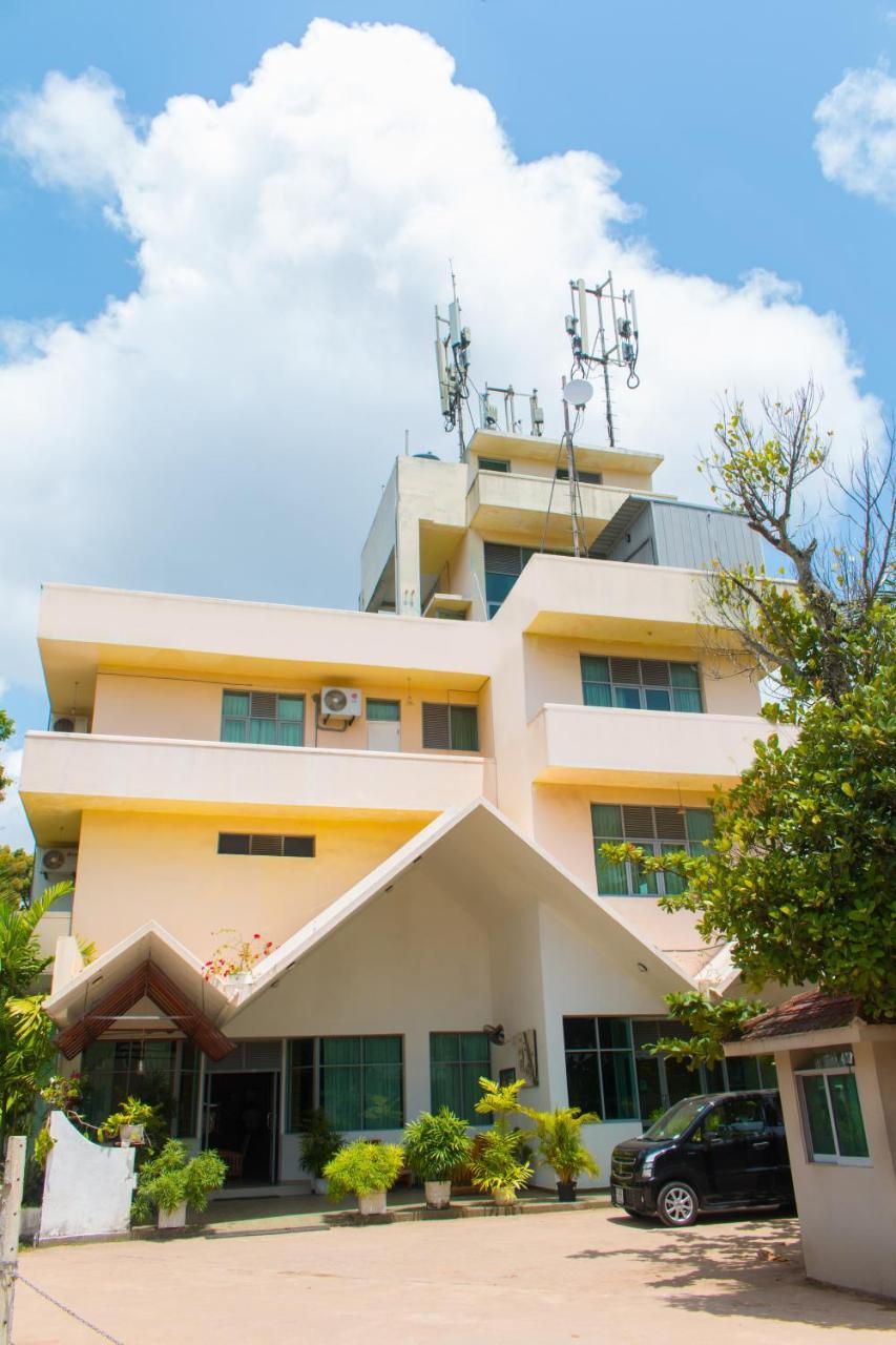 Hotel Kanaro Colombo