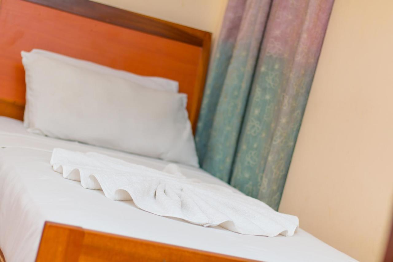 Hotel Kanaro 2*