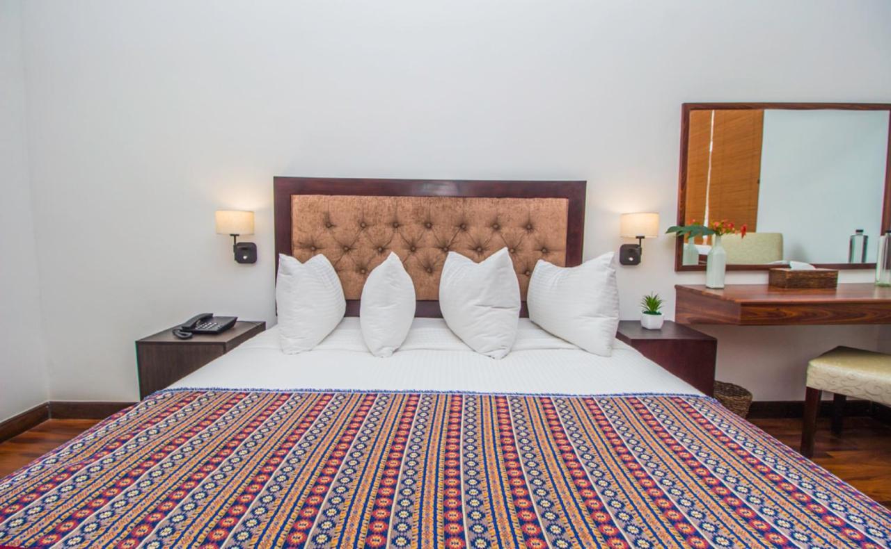 Pearl Royal Hotel, Hotel Colombo