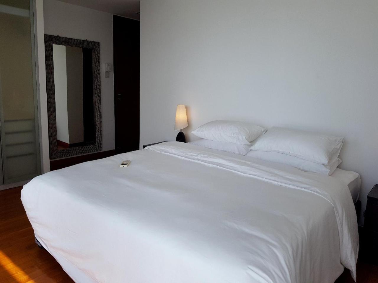 Monarch Kollupitiya Apartment Colombo