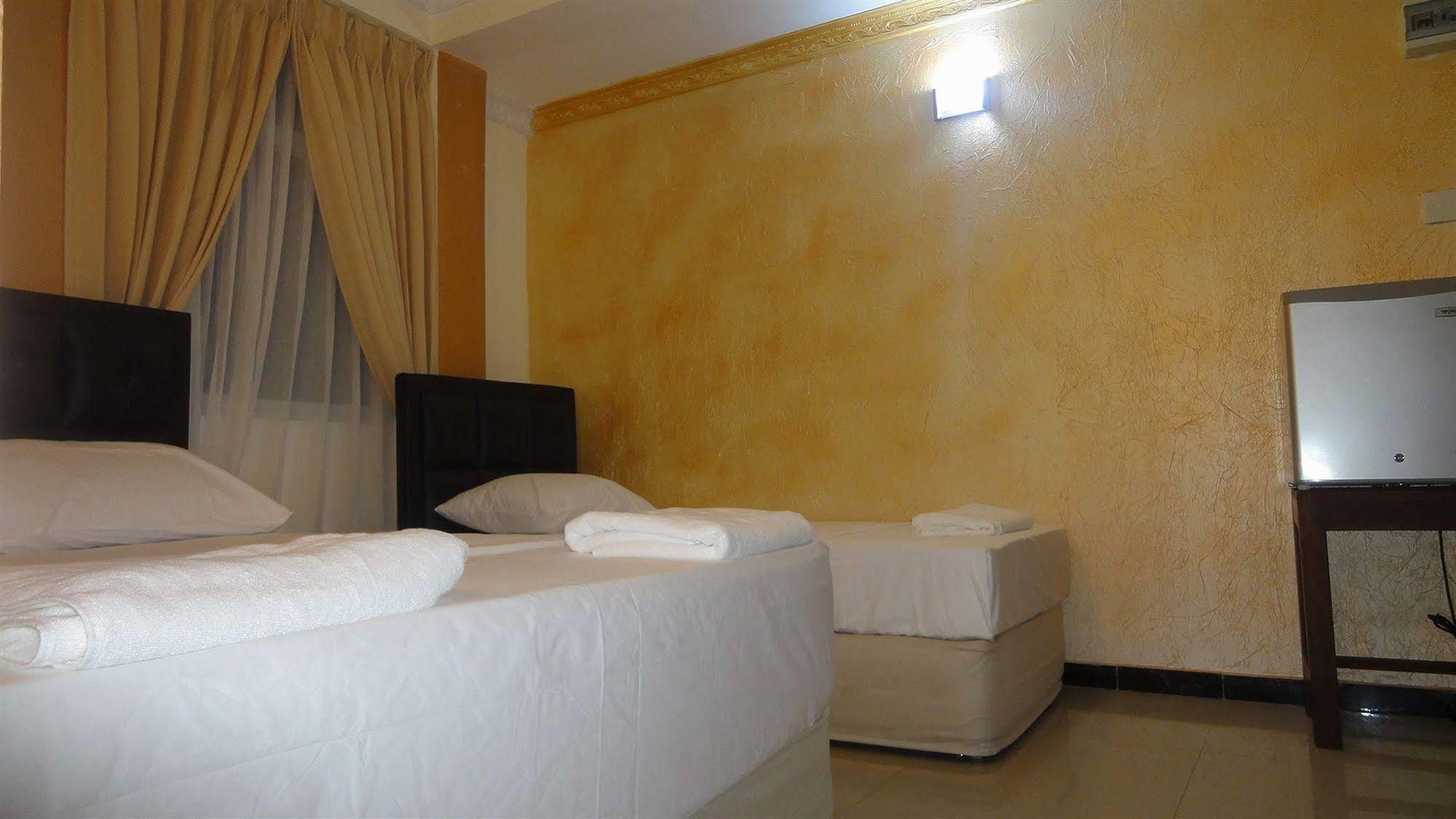 Hotel Saasha 2*