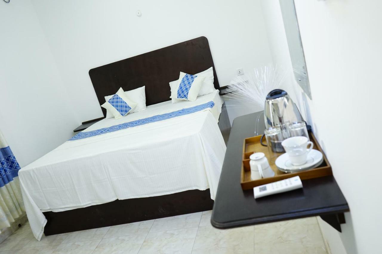 9 Pearls Hotel 2*