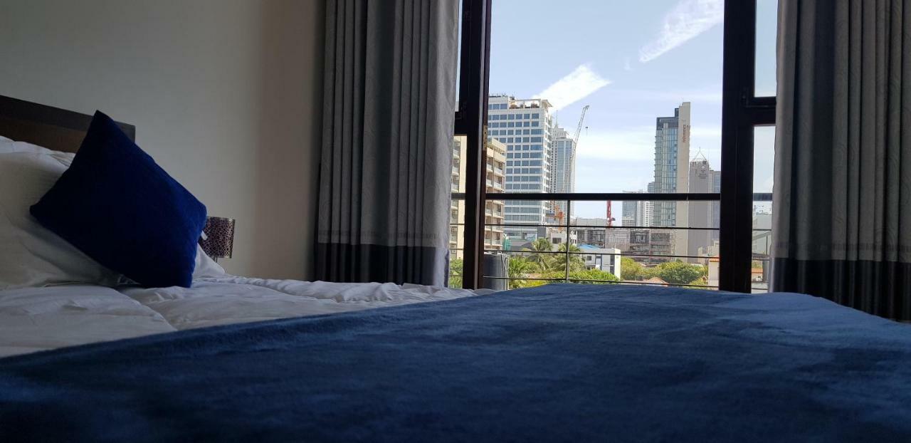 The By Lanka Vacations * Colombo