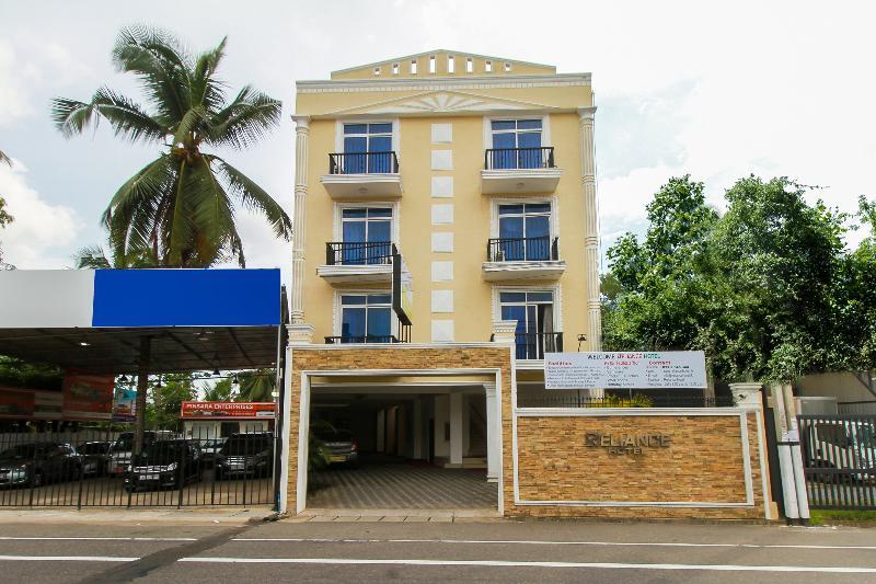 Hotel Oyo 126 Reliance