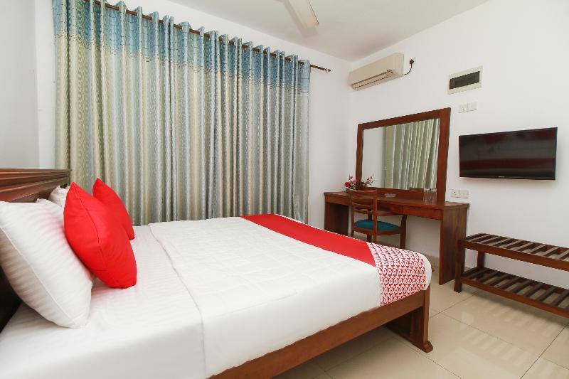 Oyo 126 Reliance 3*
