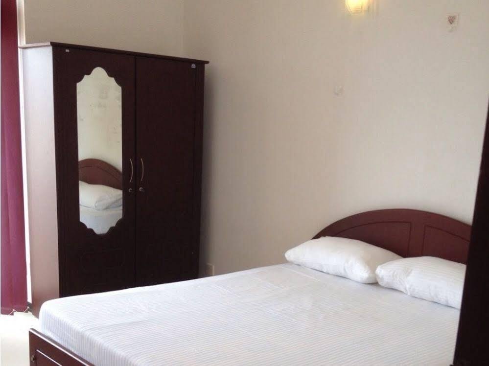 Apartmentslk At Lower Bagatelle Apartment