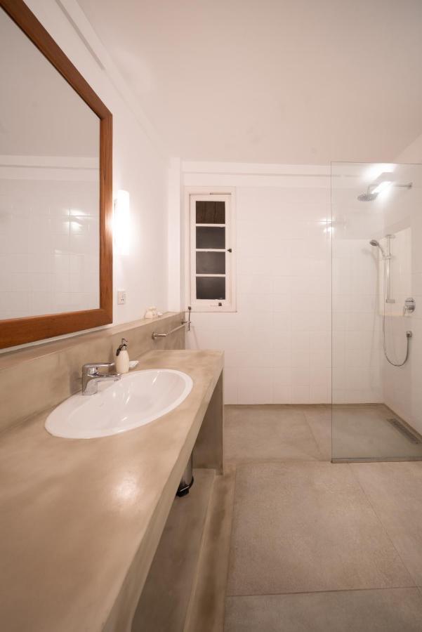 Hotel De Saram House By Geoffrey Bawa Colombo