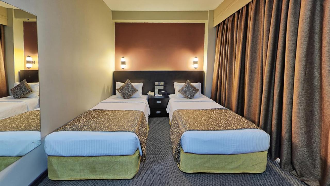Pearl Grand 4* Colombo