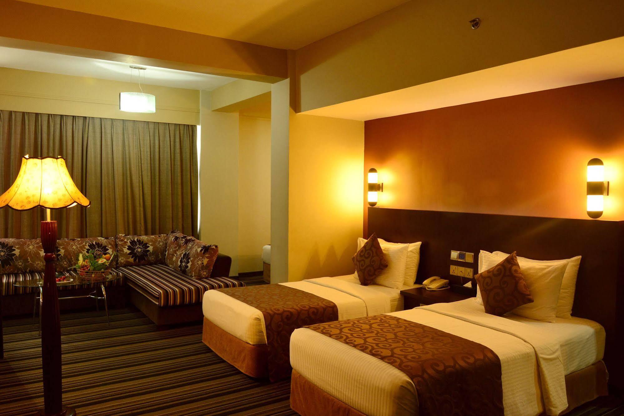 Hotel Pearl Grand Colombo