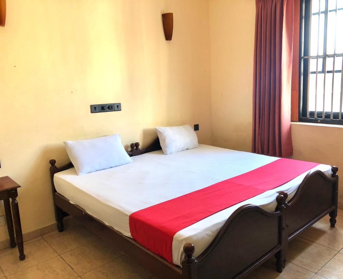 Eestee Rest Hotel Colombo