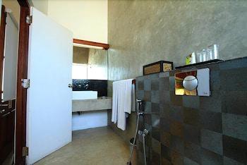 The Ocean Front By The Serendipity Collection Hotel Colombo