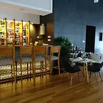 Ocean Edge Suites & Hotel Colombo