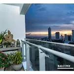 Spark Bridge-Colombo, An Artist-Designed 3Br Condo