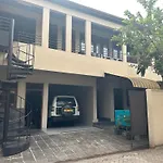 Hotel 106