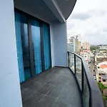 Luxury Ocean-View Apartment In Colombo 03