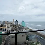 Luxury Ocean-View Apartment In Colombo 03