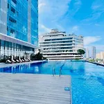 Luxury Apartment In Capital Twinpeaks Colombo