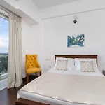 The Alfred Fern - Modern 2-Bedroom Apartment With Pool Near Renowned Cultural Hub