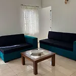 Two Room Flat In Colombo 5