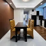 New York Guest House And Restaurant