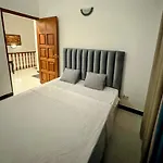 Colombo 7, Leisure Stay