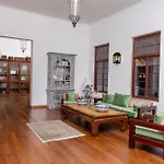 La Maison De Colombo