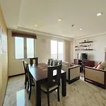 Lotus Tower & Harbour View Apartment On320