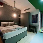 Thilhara Days Inn