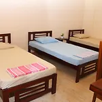 Hotel Relax On - Kollupitiya