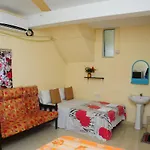 Manimalar Lodge