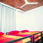 Tuk Tuk Hostels