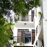 Steps Backpackers Hostel