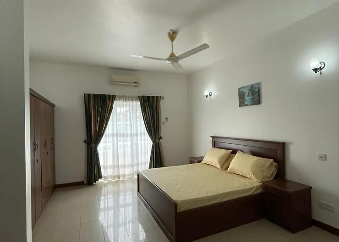 Fully Furnished 3Bed 2Wash - Fully Airconditioned