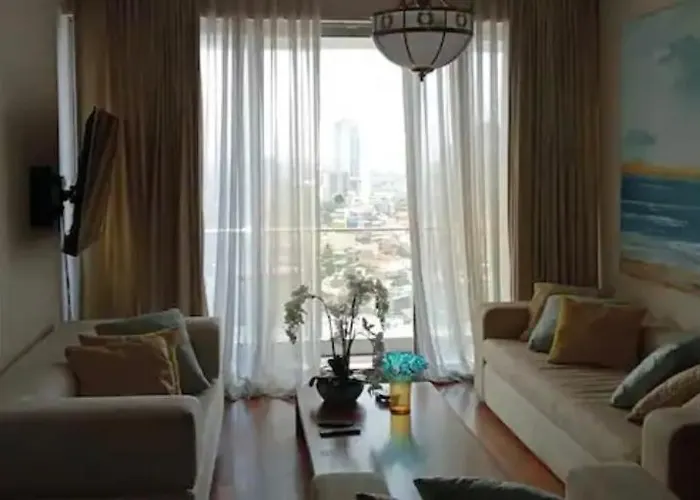 Luxury 2Bhk In Colombo